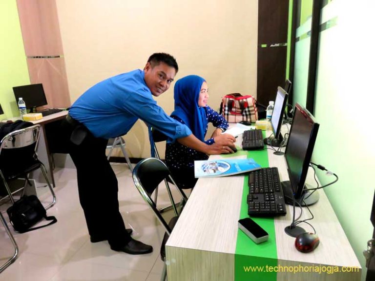 pelatihan desain grafis