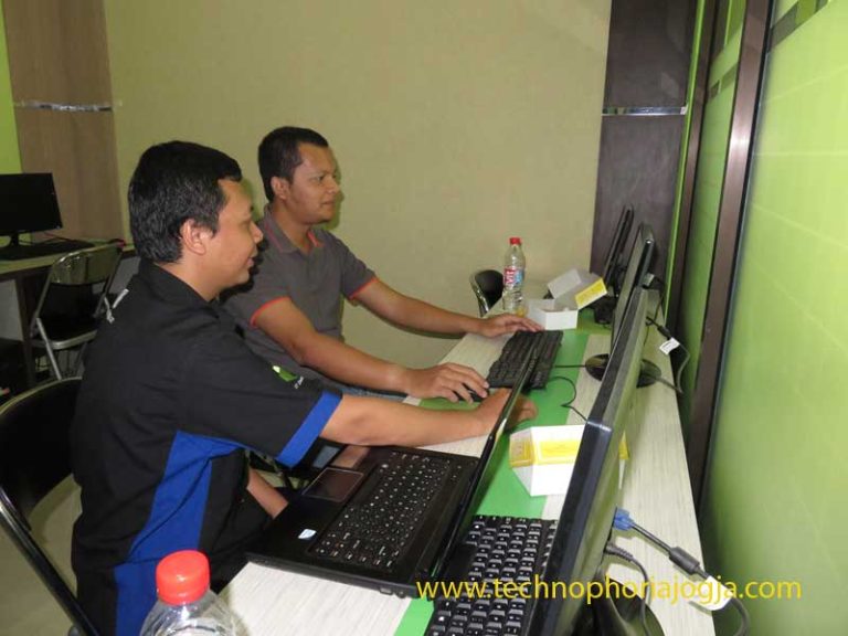 pelatihan web desain