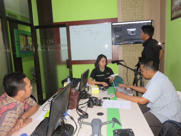 pelatihan editing video