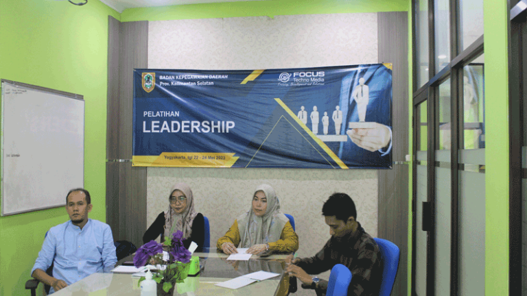 pelatihan kepemimpinan