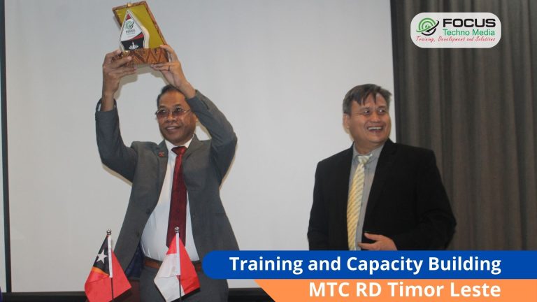 pelatihan dan capacity building